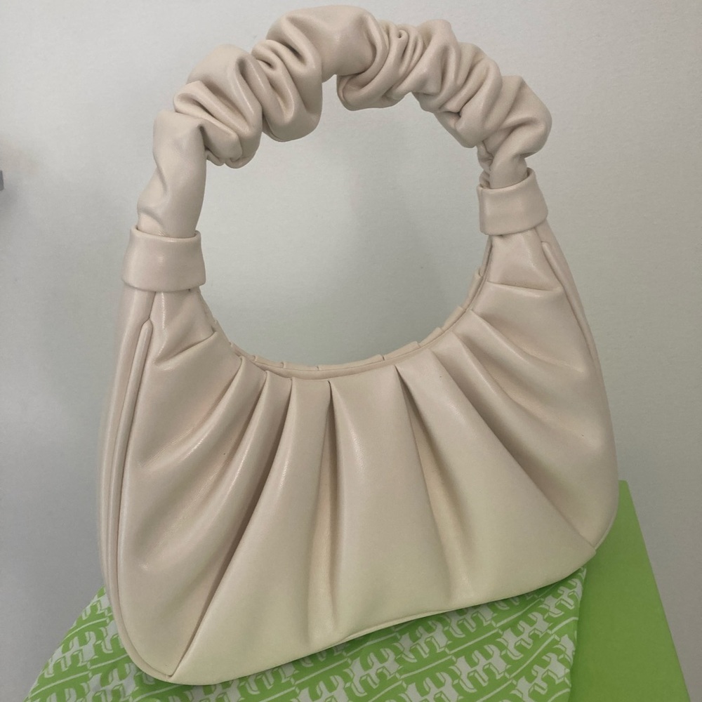 JW PEI Gabbi cream coloured purse (Almost new - used once!) - Picture 3 of 7